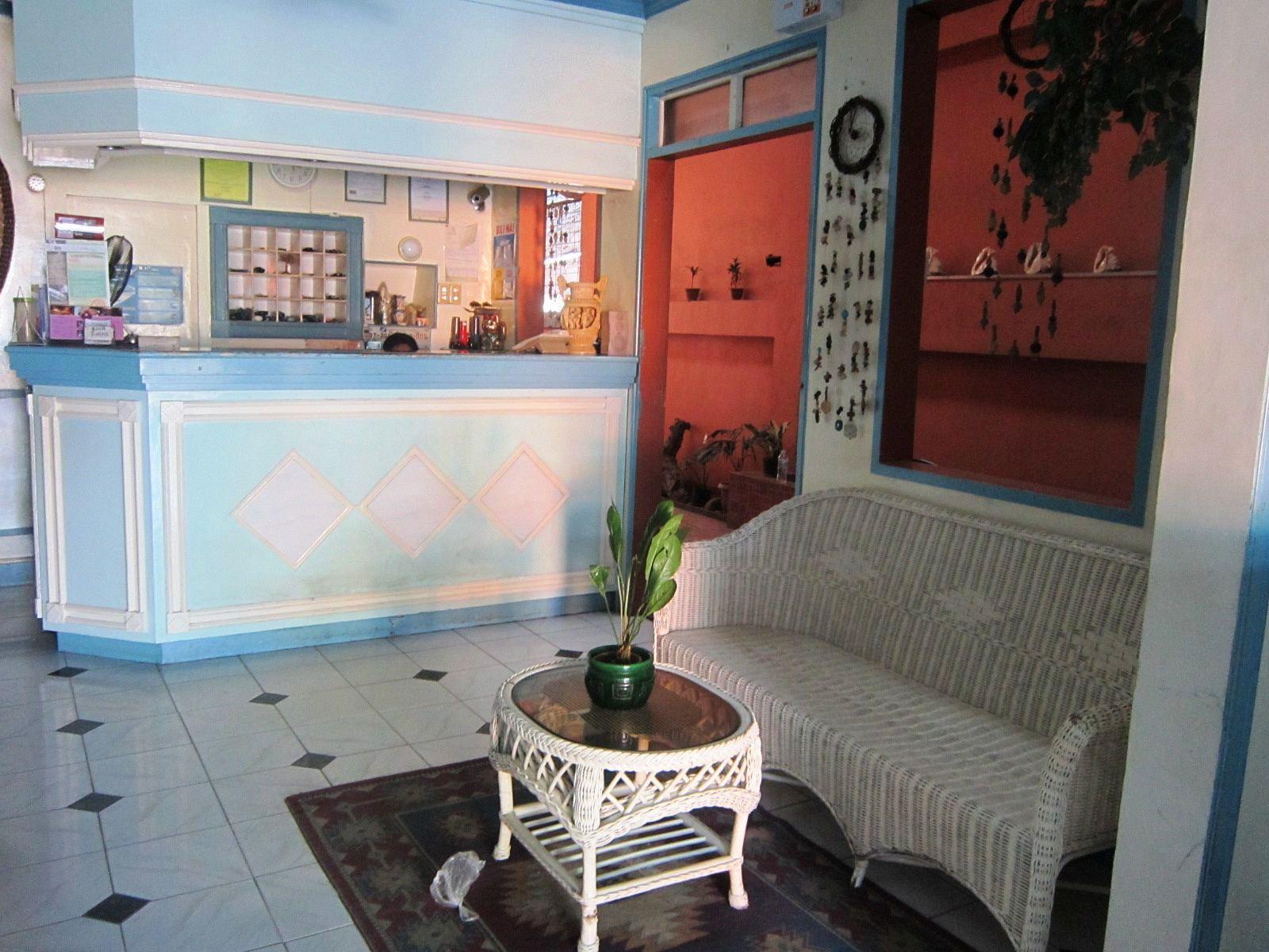 Coastal Inn Dumaguete City ภายนอก รูปภาพ